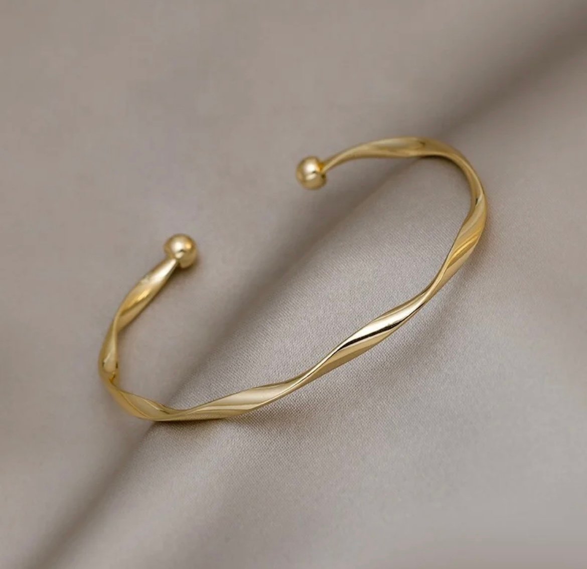 Gold Plated Twisted Adjustable Bracelet