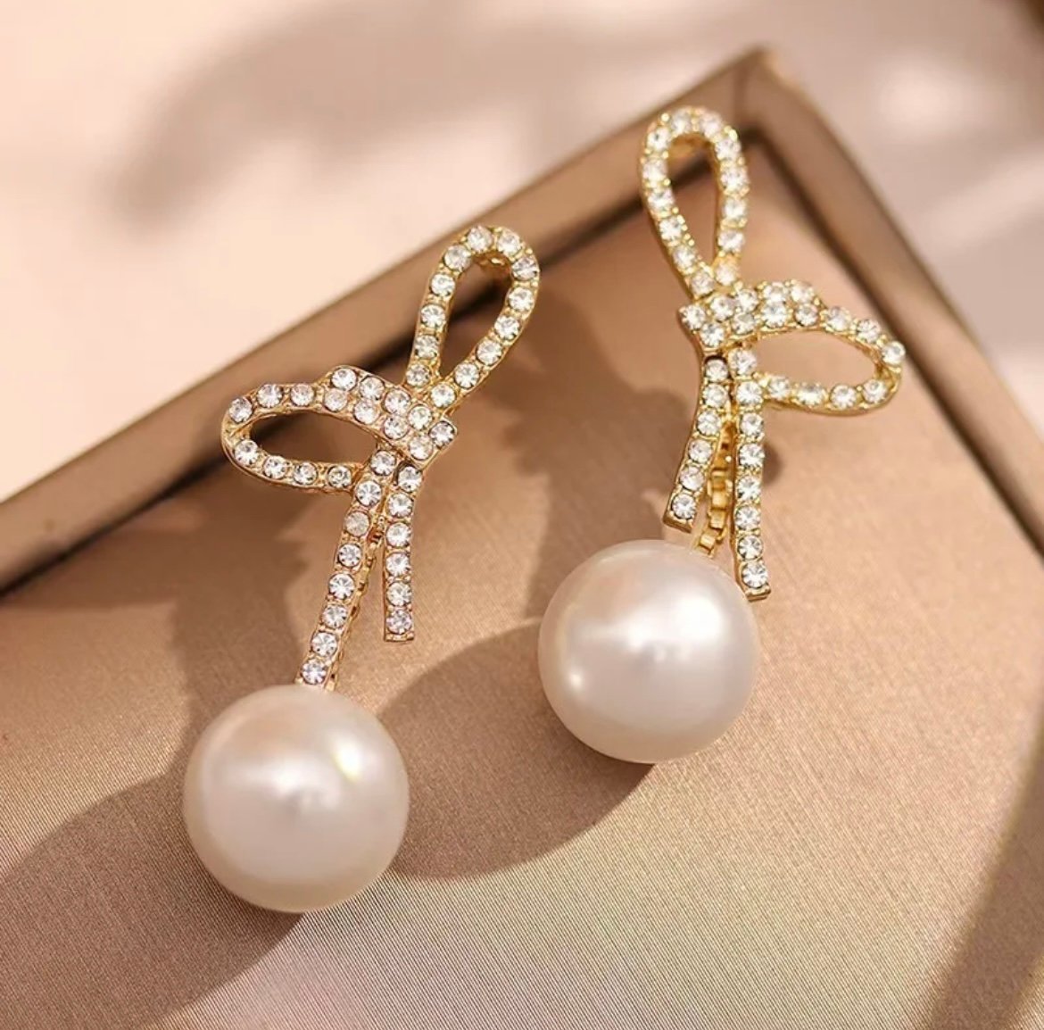 Butterfly Bow Pearl Korean Earring